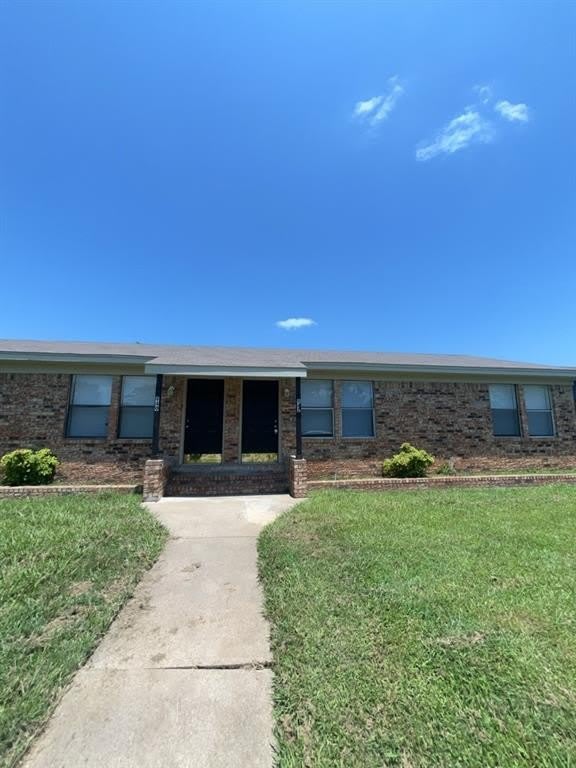 942 Meadowlark Circle