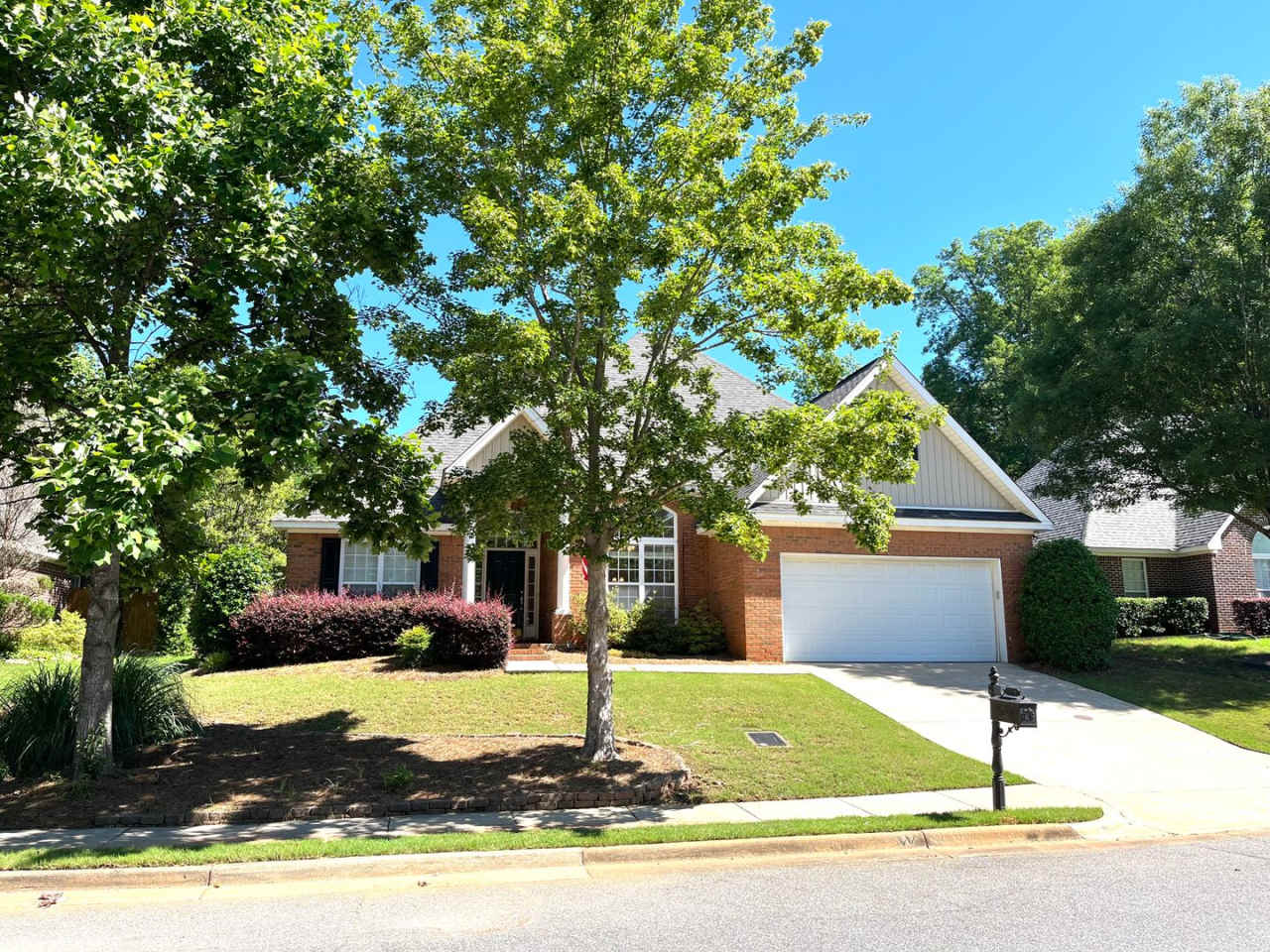 Adorable Home Available in August!