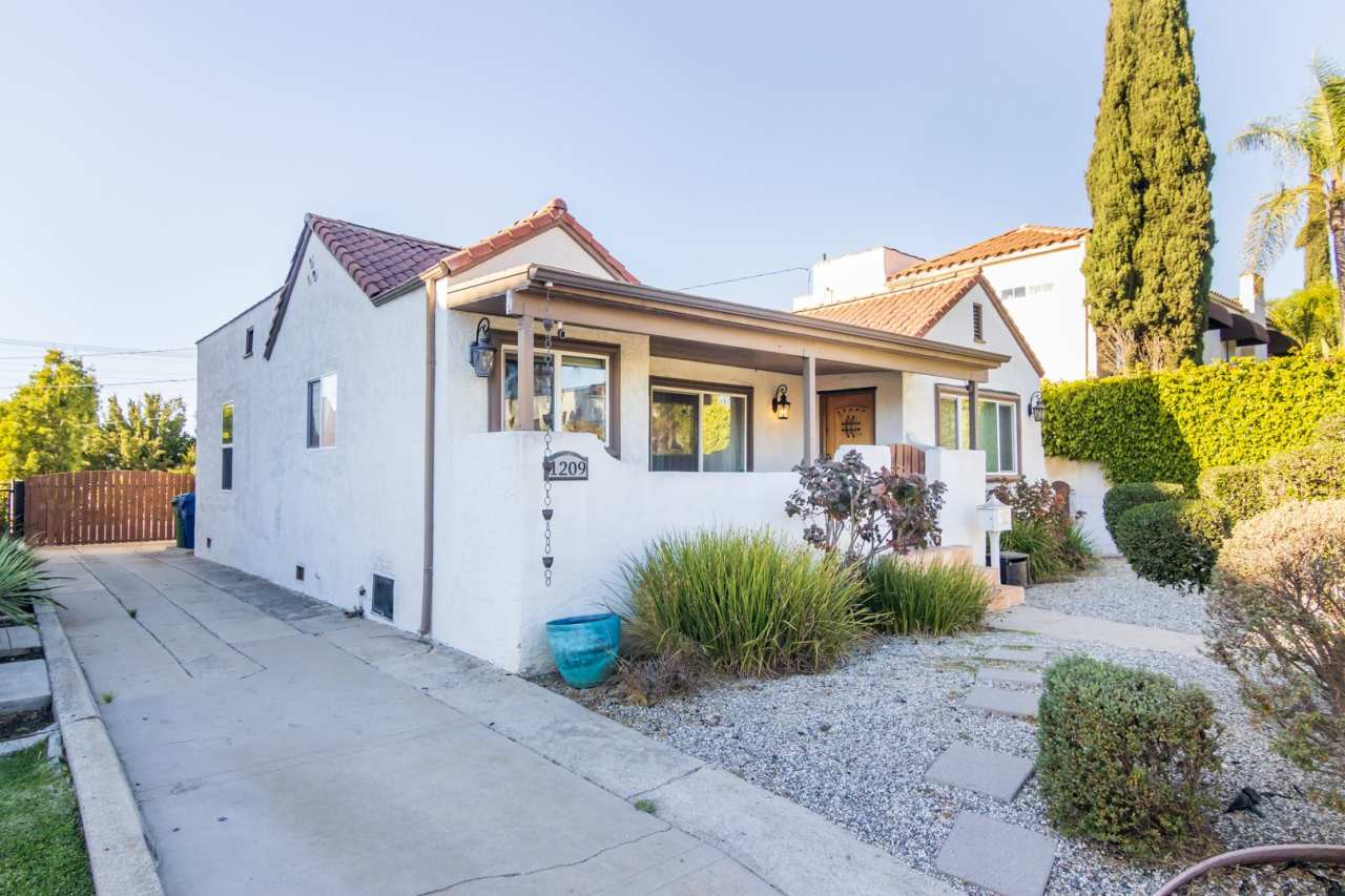 1209 S. Longwood Ave