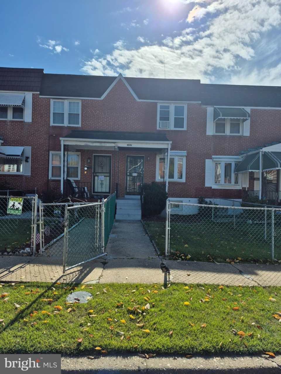 2863 EDGECOMBE Circle S