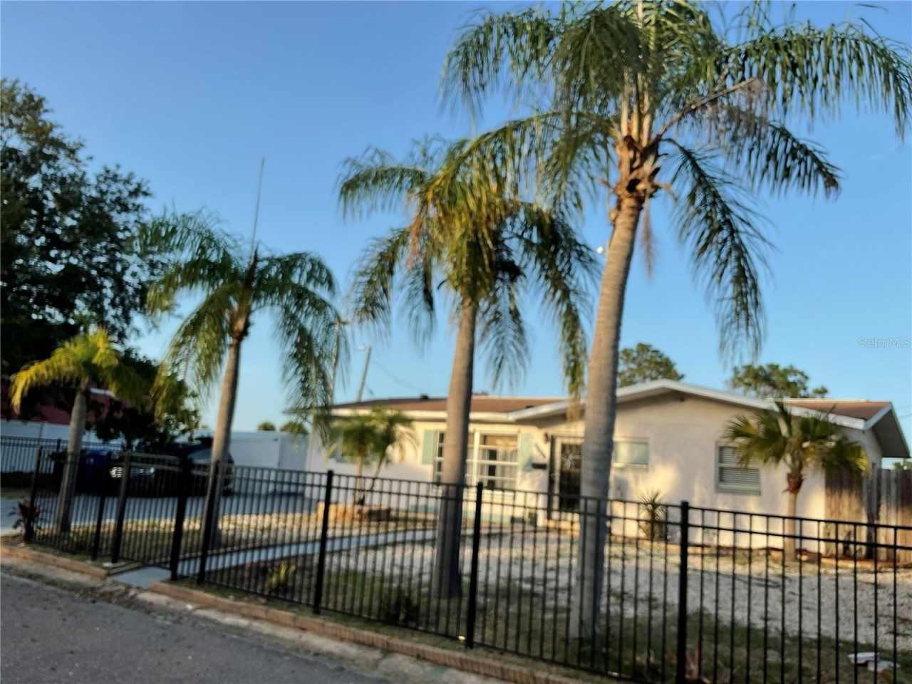 3680 WHITING DRIVE SE