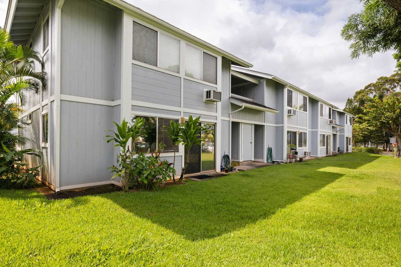 ~Pet Friendly - 2 bed /1 bath w/ 2 parking - Mililani Mauka~