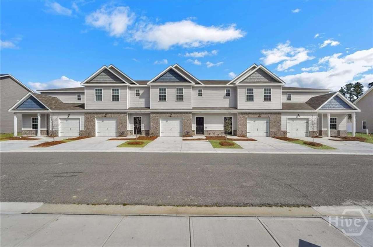 3-bedroom, 2.5-bathroom Townhouse