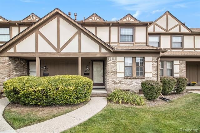 19688 Raleigh Circle S