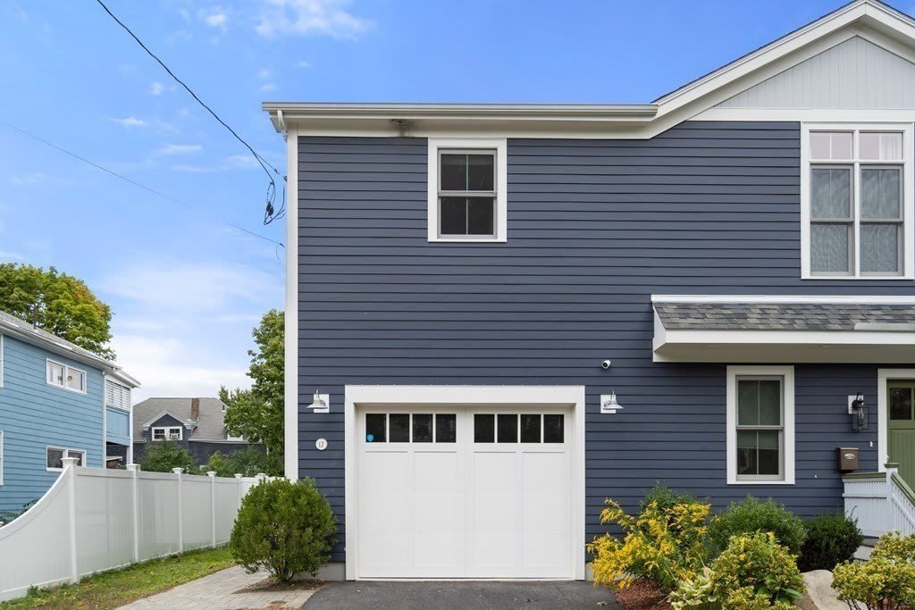 17 Vernon St unit: 17