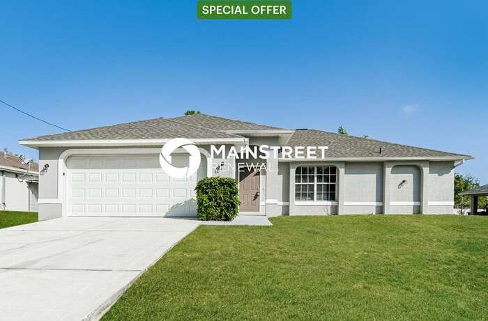 749 Colyer Street East