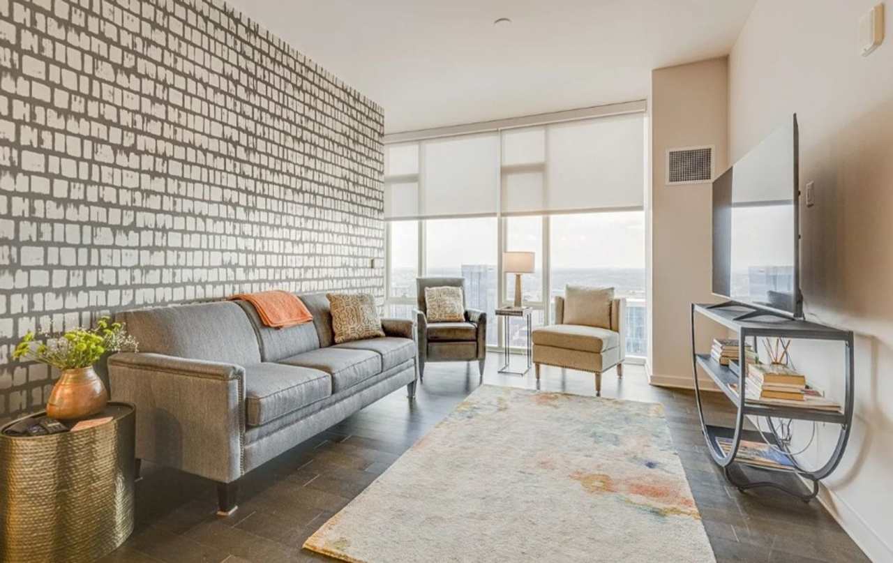 Highrise Condo in the Heart of Music City!