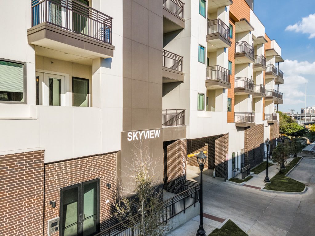 Skyview at Crawford Apartments