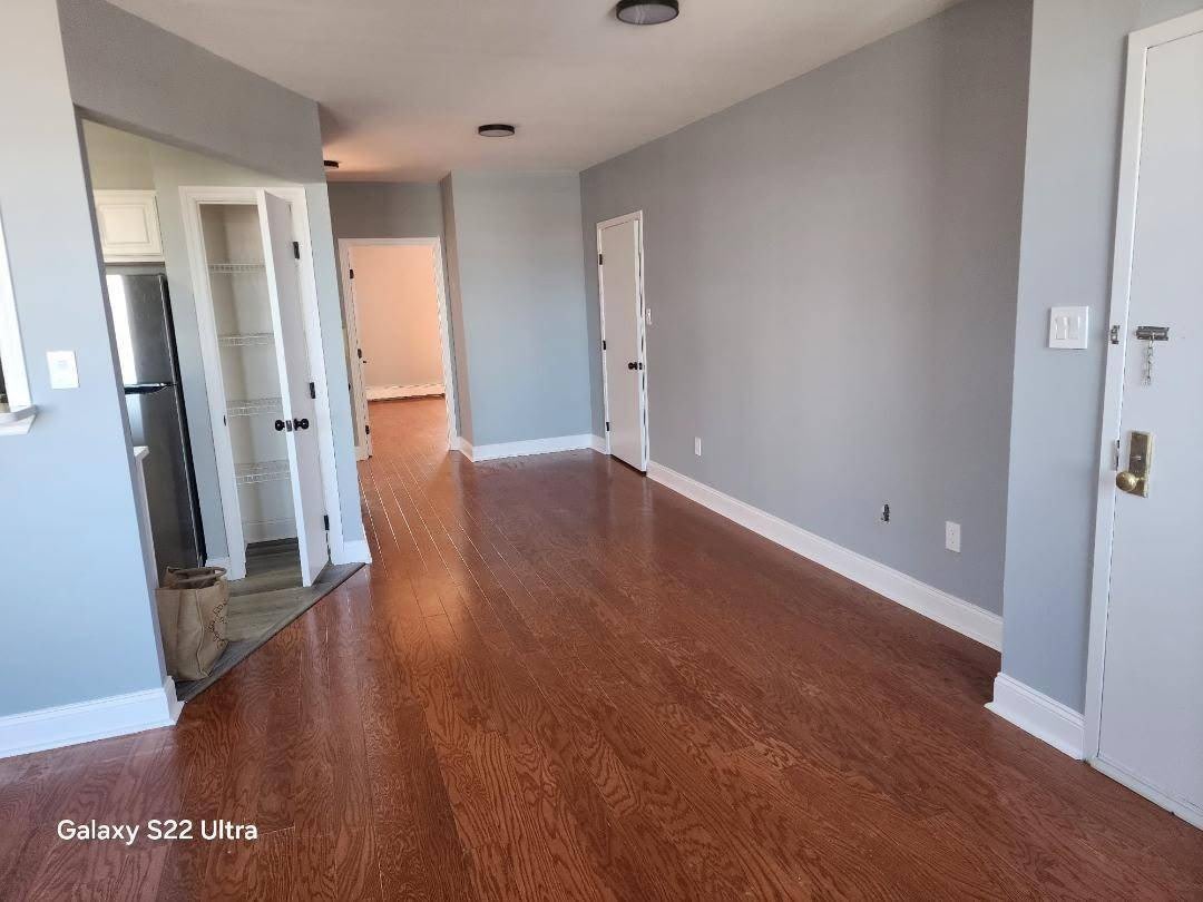 1977  Pacific Street