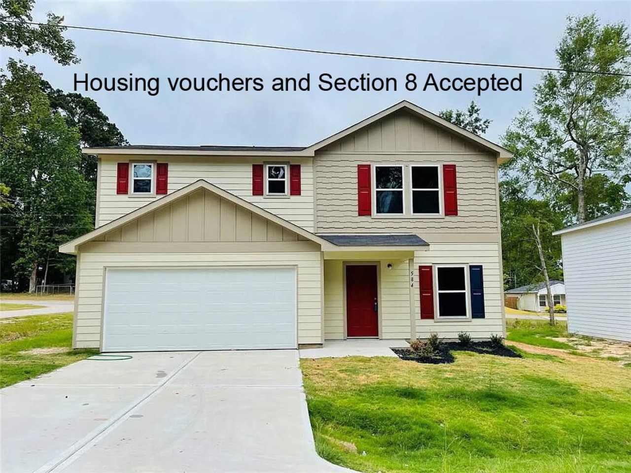 Beautiful New 2 story home in the gated Cedar Point Community in Lake Livingston!!