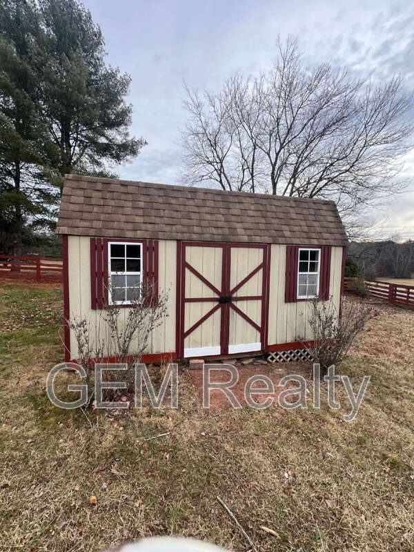 1244 Mountain View Road