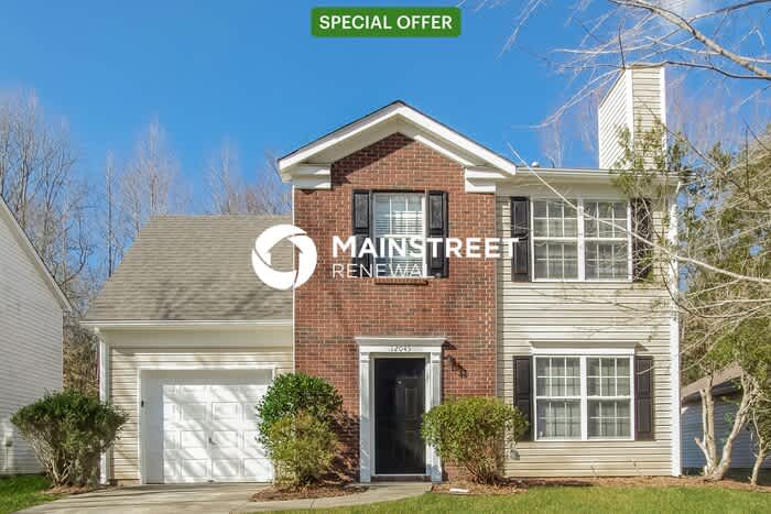 12045 Stewarts Crossing Drive