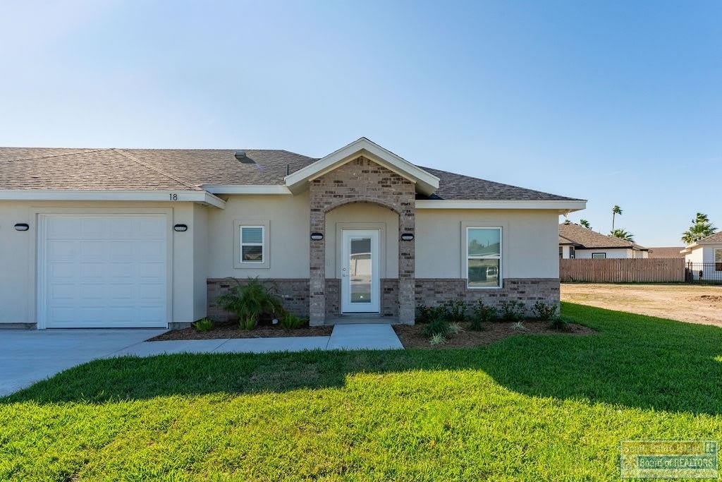 18 North Bay Hill Dr.