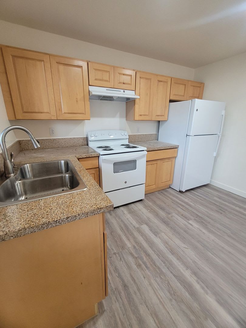 Newly Renovated 2bd 1ba Apartment