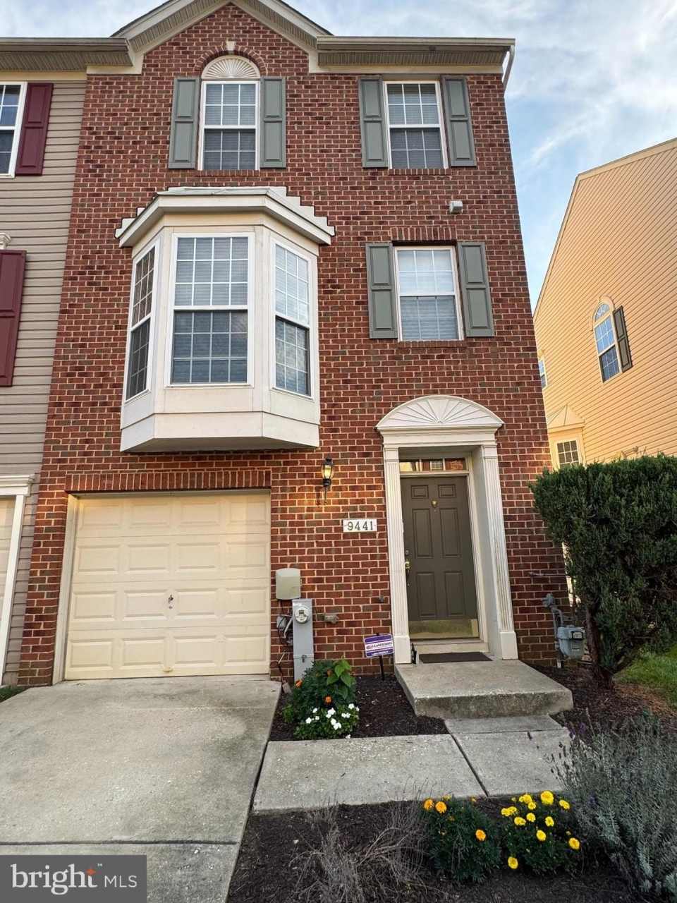 9441 BIRDHOUSE Circle unit: 37