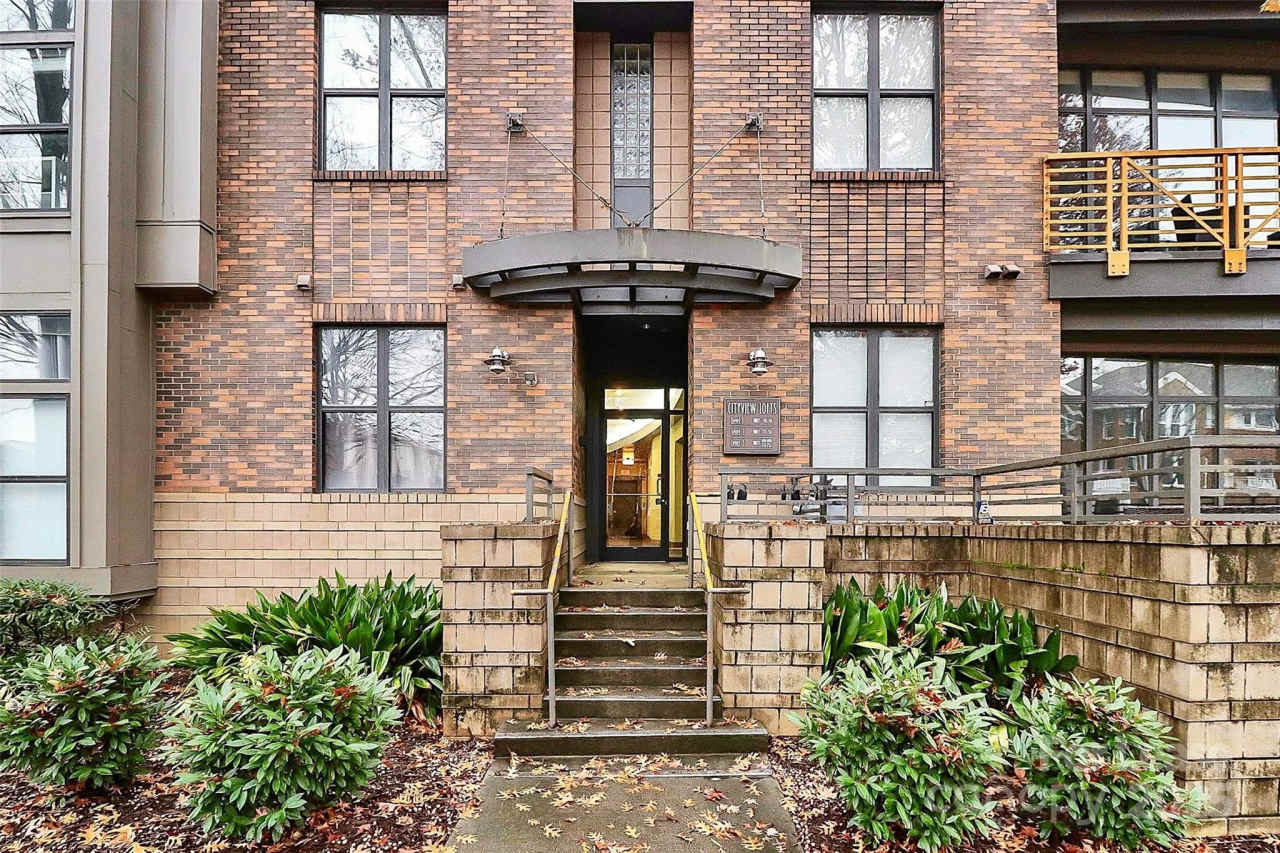 712 N Davidson Street