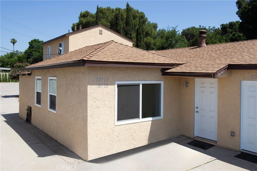 10709 Sherman Place