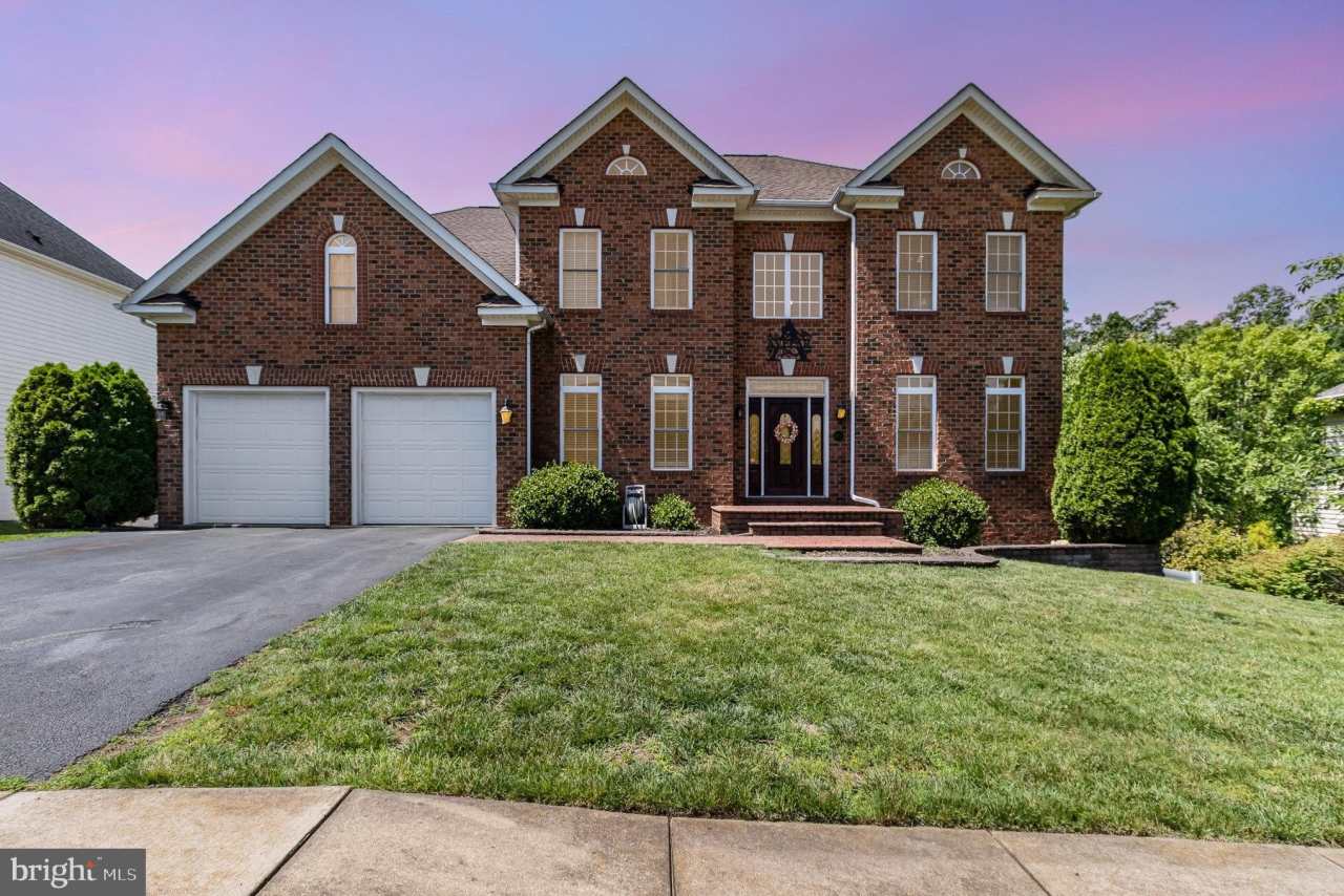 1012 W KENSINGTON Circle