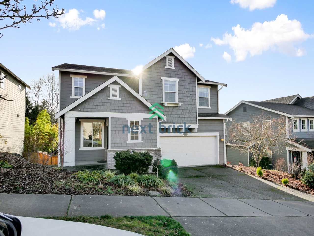 5 Beds and 3.5 Bath Single-family Home is Available for Rent!