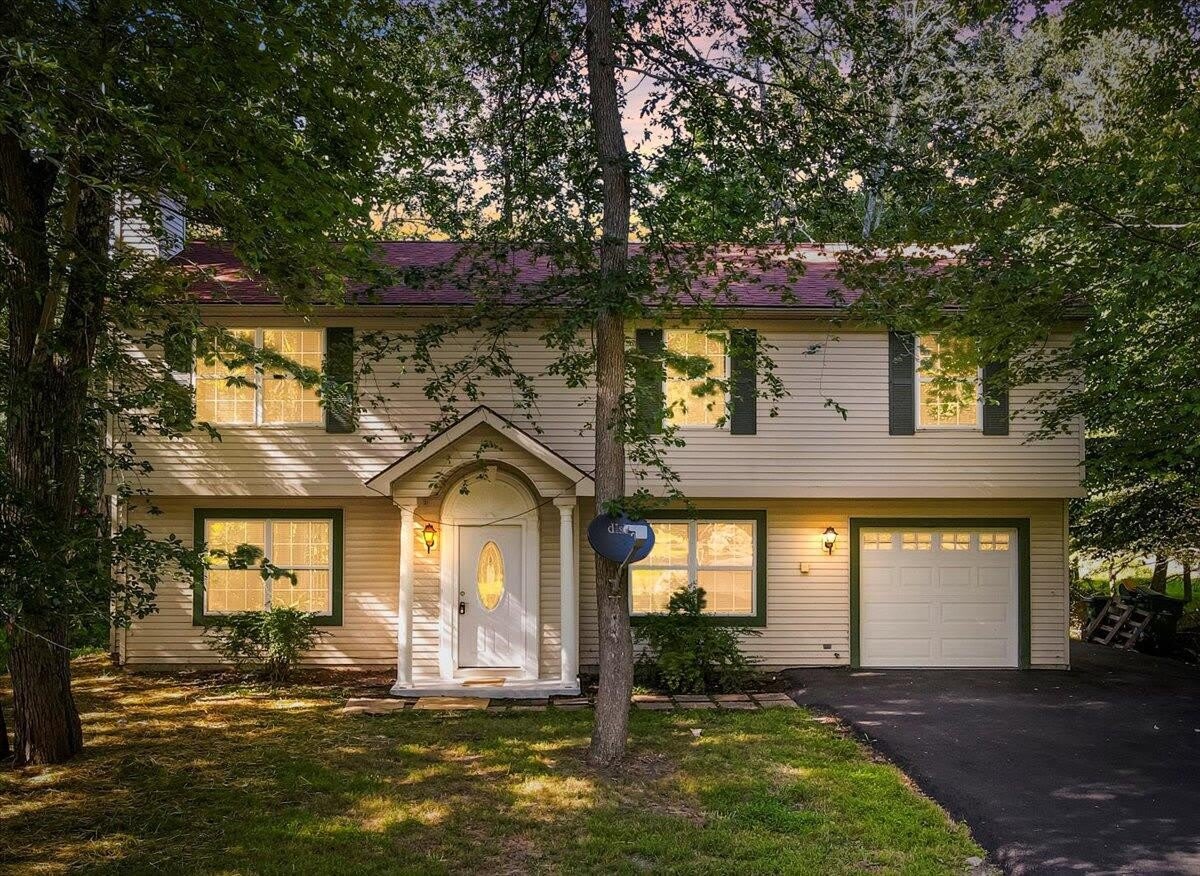 1201 Hunters Woods Drive