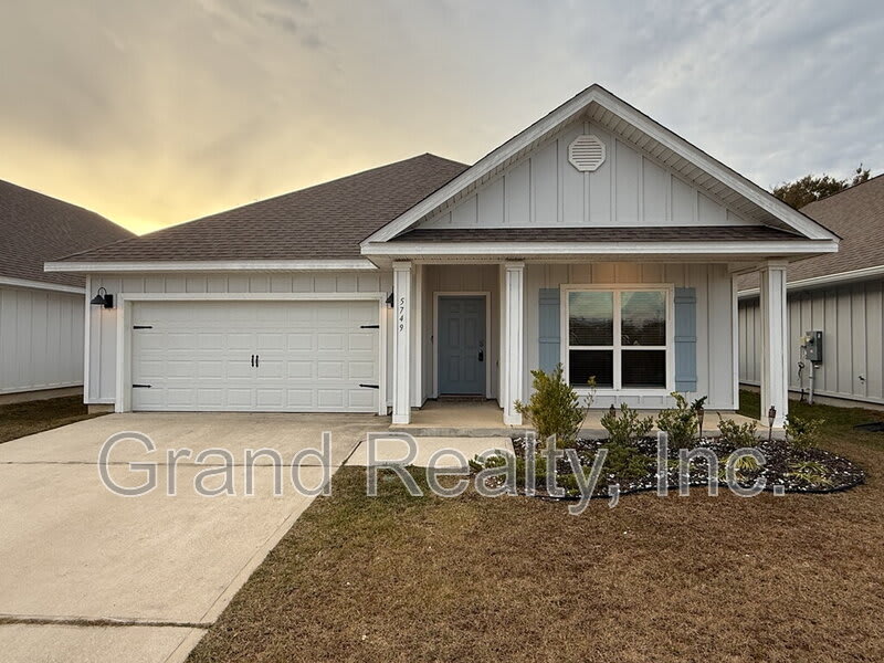 5749 Danbury Boulevard