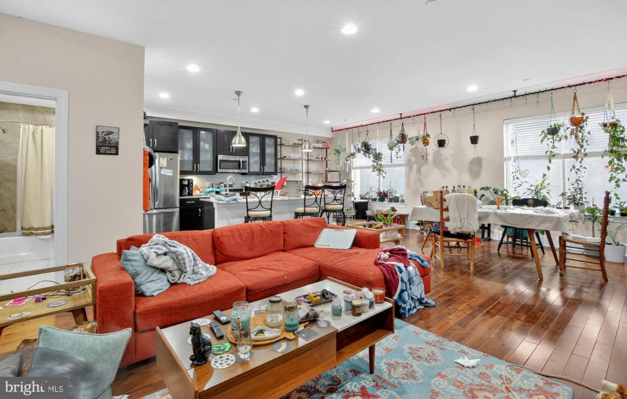 946 N 2ND Street unit: 5