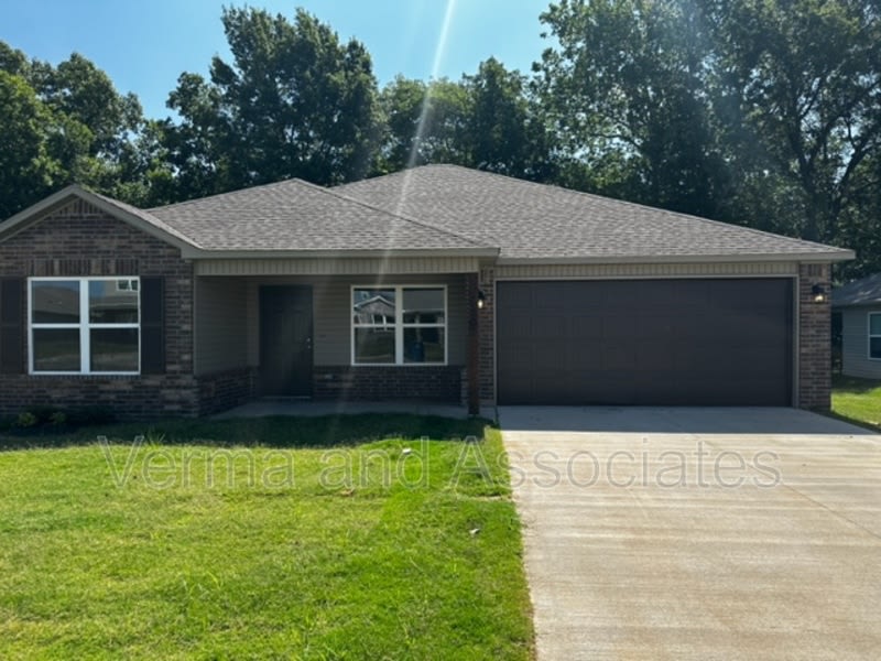 6805 SW Chestnut Hill Rd