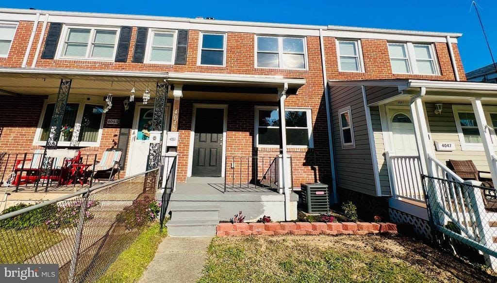 4045 Saint Monica Drive