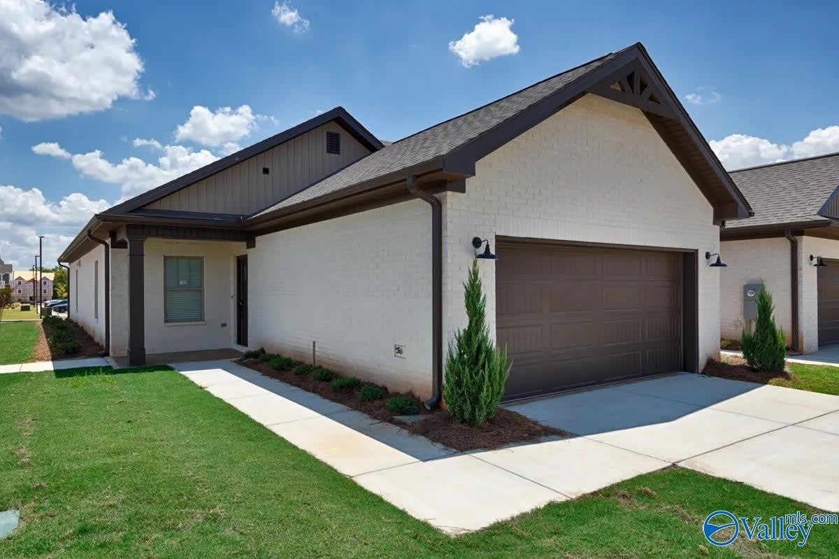 10 Mountain Vista Circle