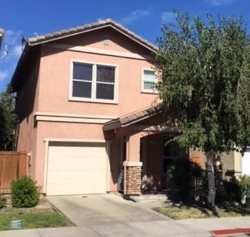 FOR RENT – Available January 10, 2026