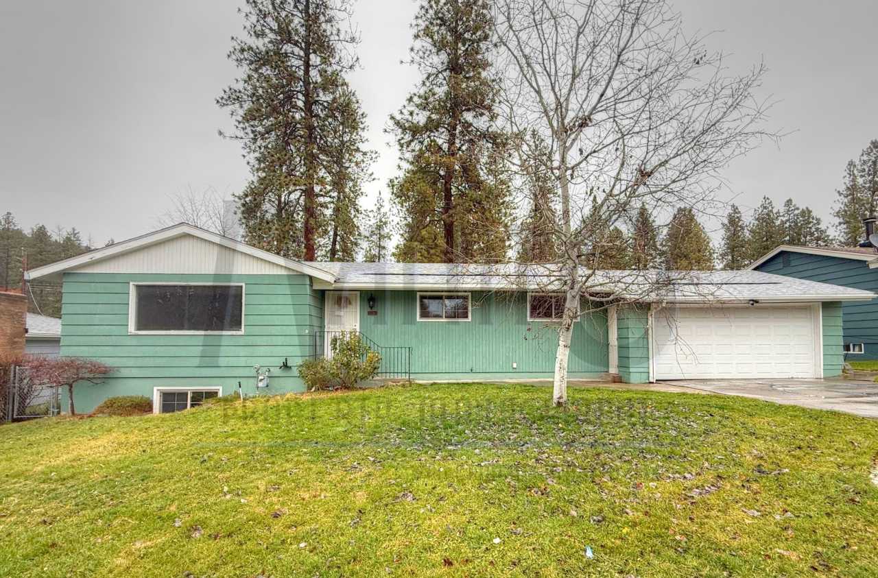 Bright  Open Country Homes Rancher