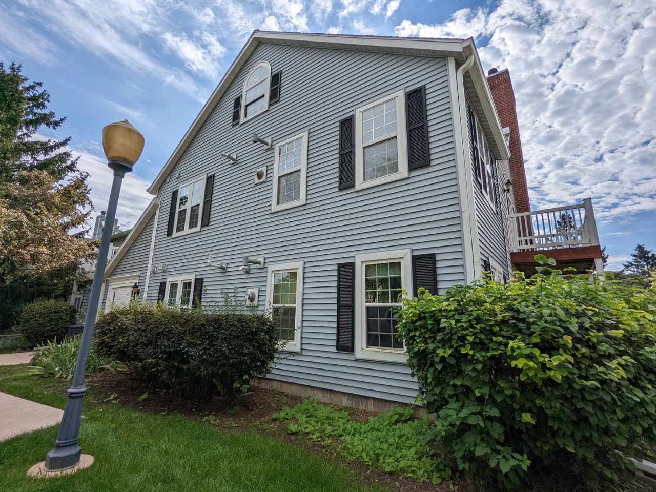 921 Harbor House Dr #2, Madison WI 53719