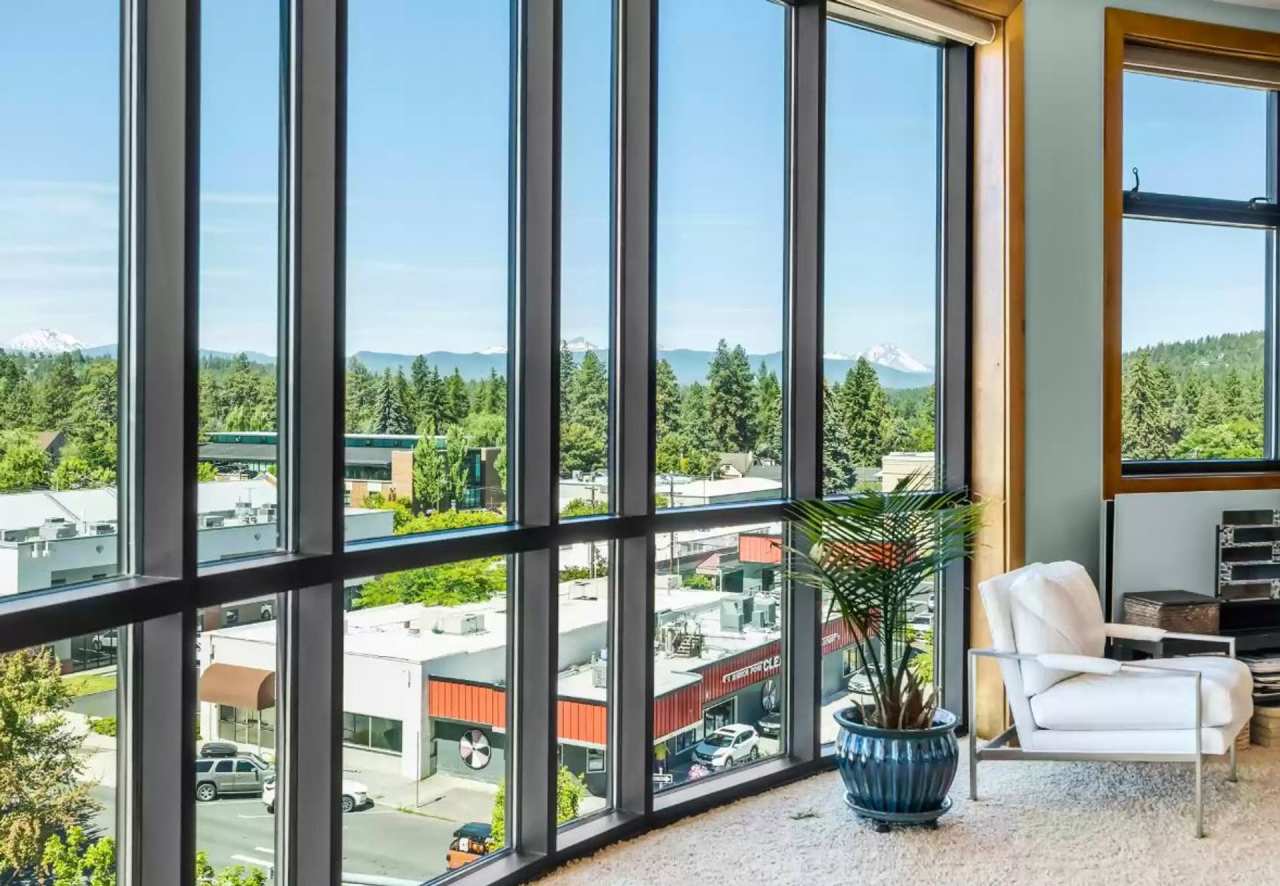 Franklin Crossing Building Condominium