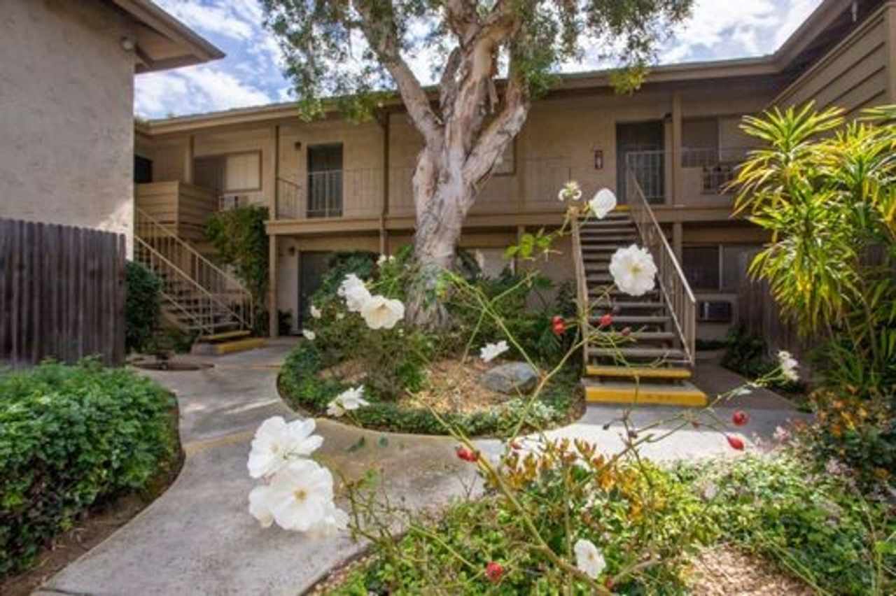 2 Bedroom Apt. w/ Parking and A/C in Gated Chula Vista Community