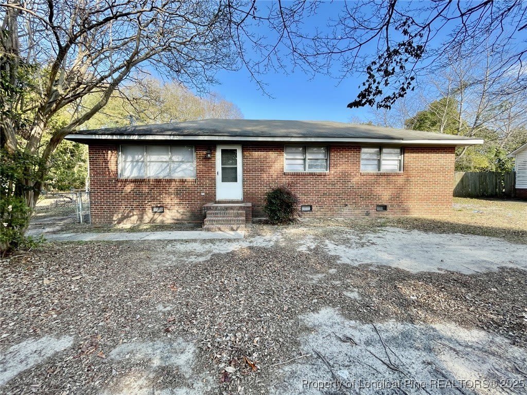 1929 Crestview Drive