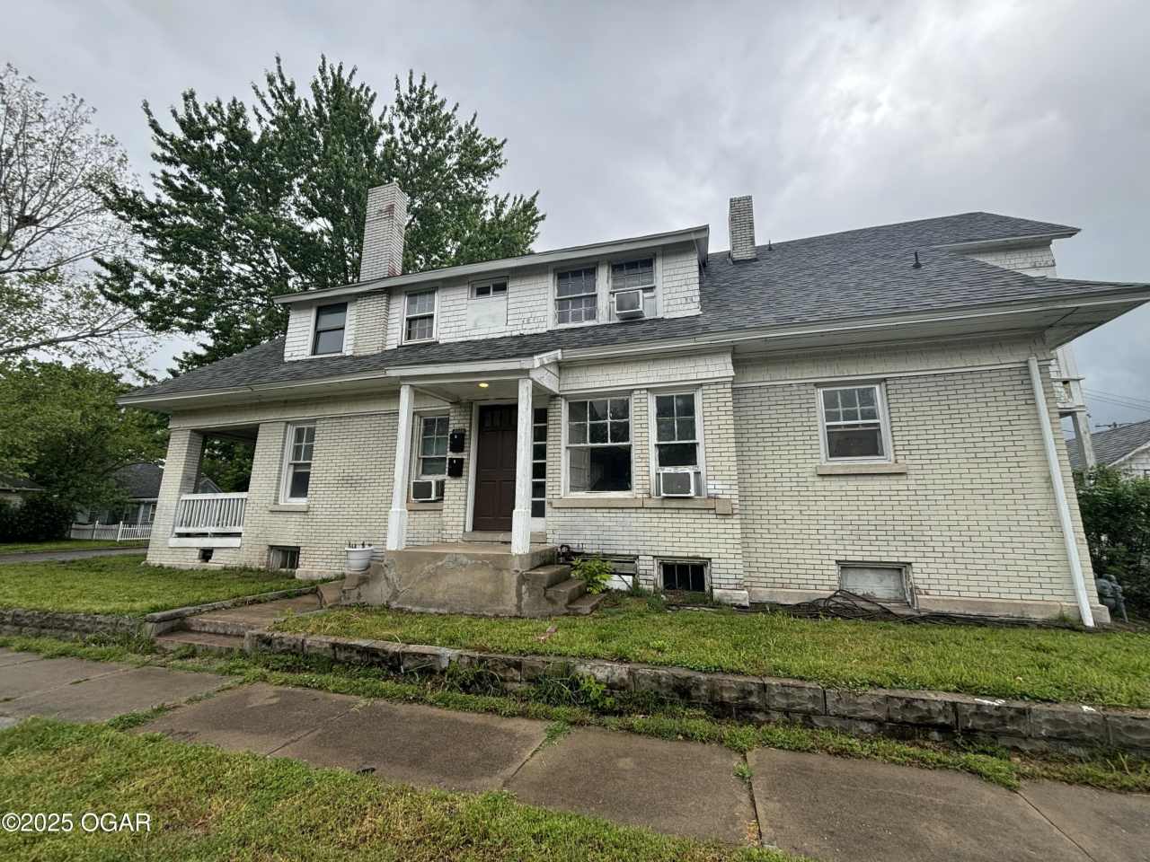 817 W 5th Street Unit unit: 1