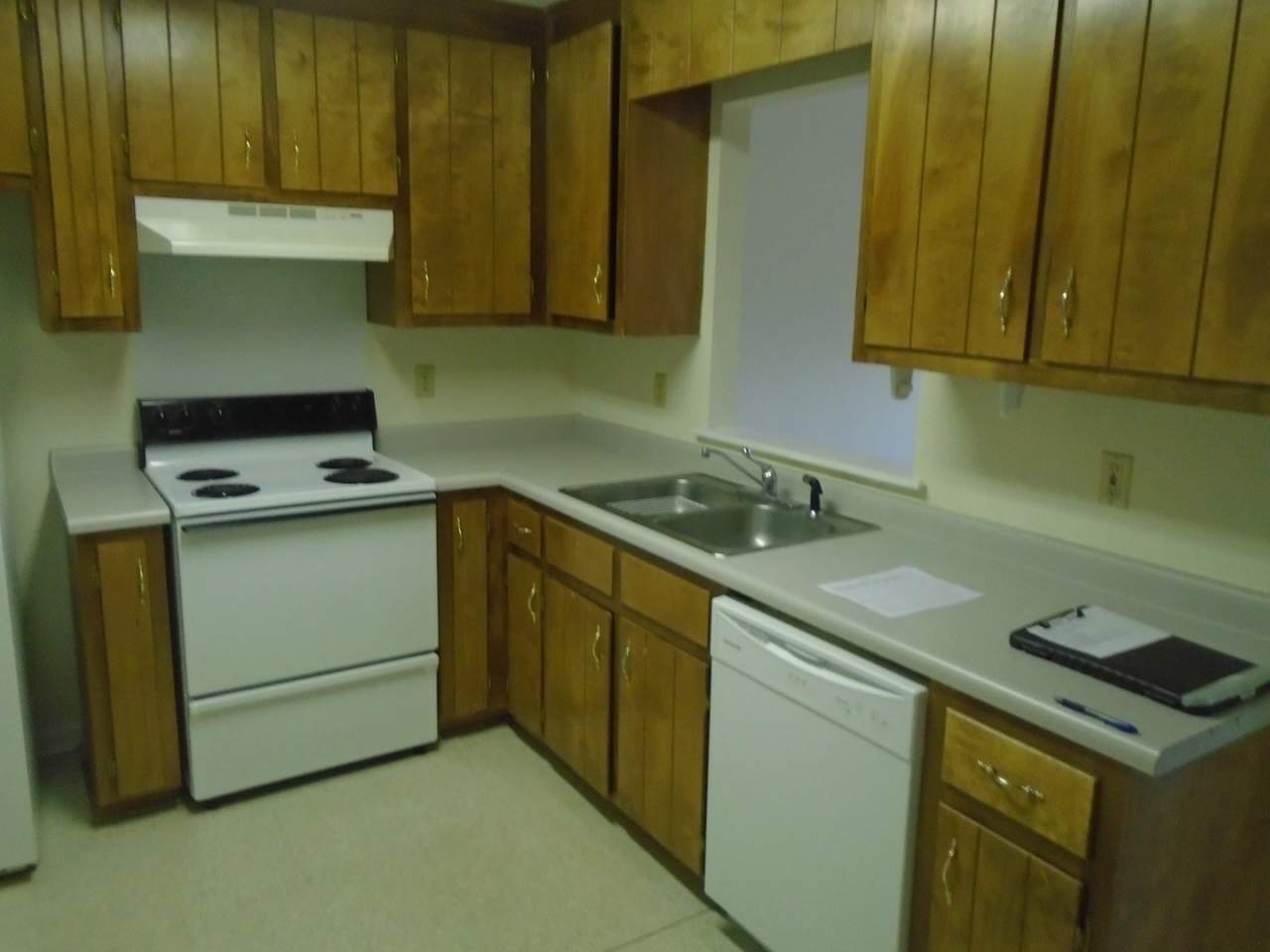 PRE LEASING AUGUST 2026!