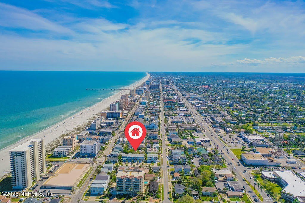 114 18TH Avenue N unit: E