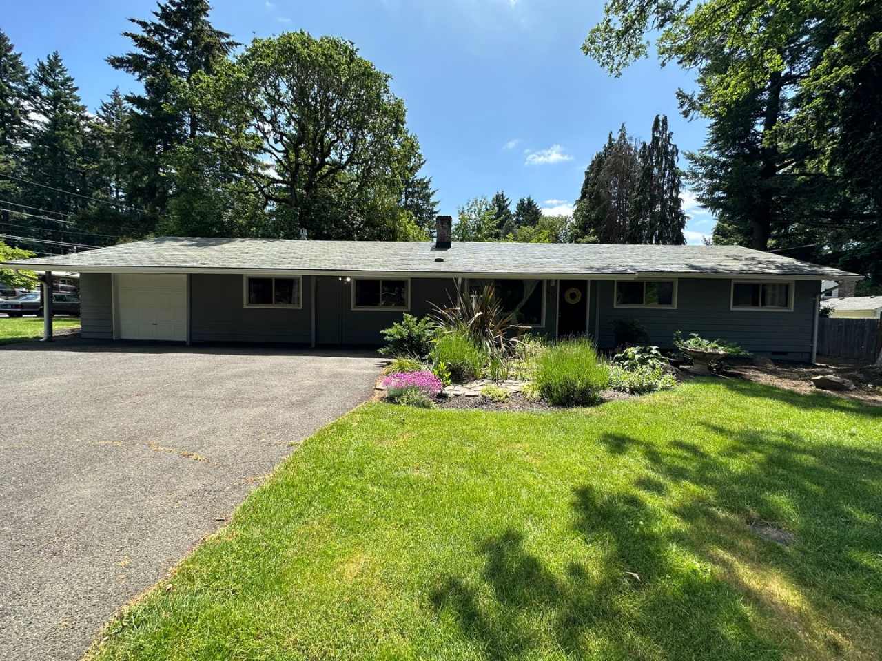 17635 Deemar Way ~ Brilliant Lake Oswego Home