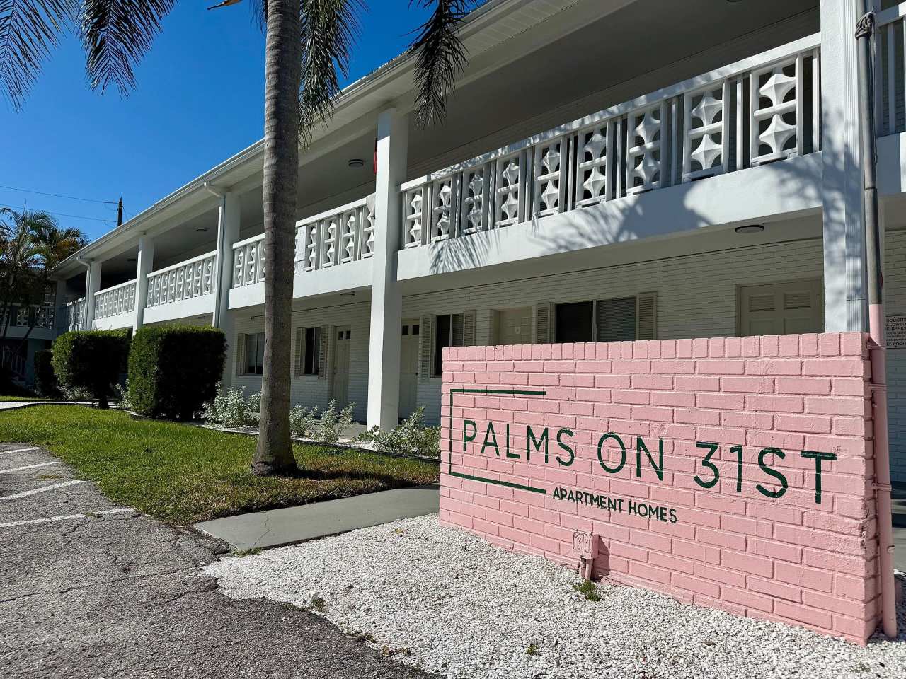 Palms on 31