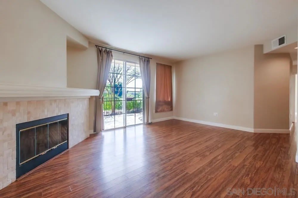 12079 Tivoli Park Row unit: 4