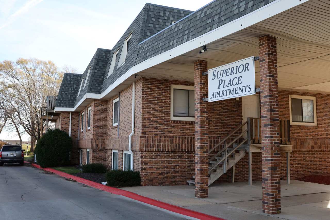 Superior Place Apartments
