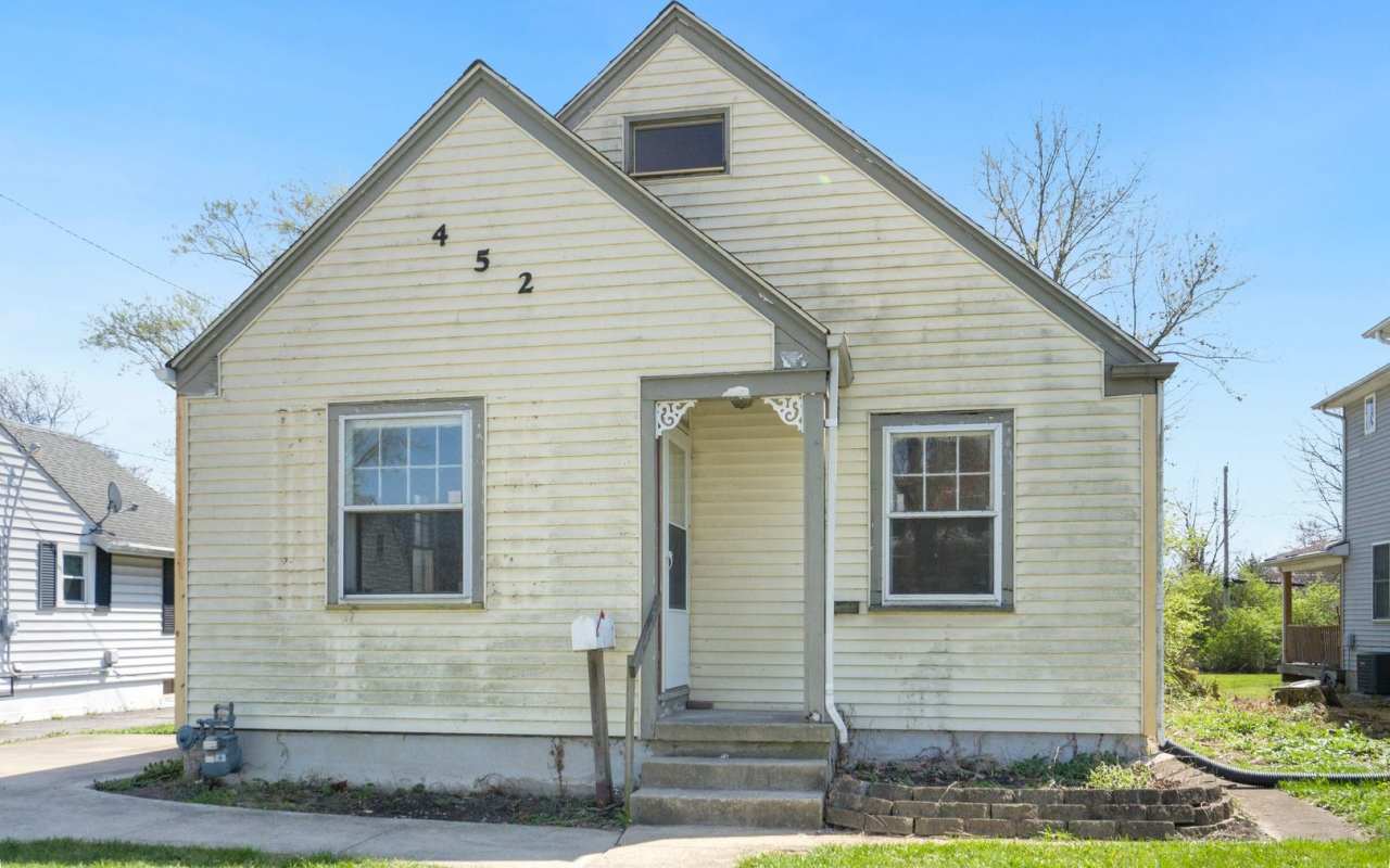 3 Bedroom home! **2ND MONTH RENT FREE*