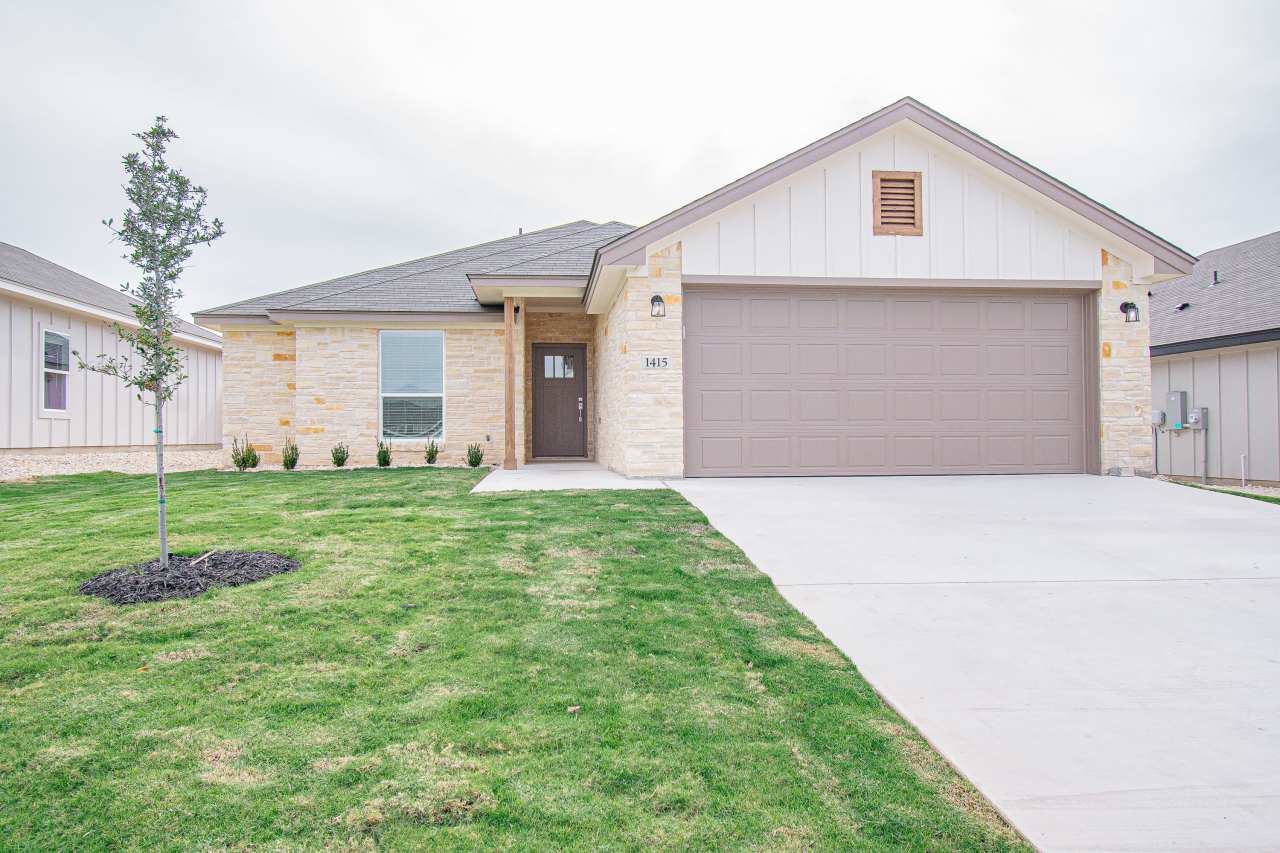 1415 Flatland Trail
