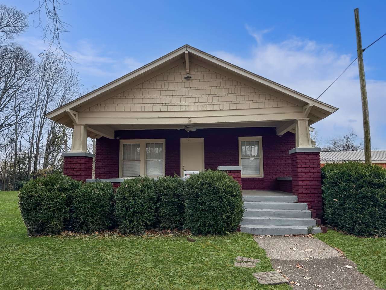 600 East Tombigbee Street