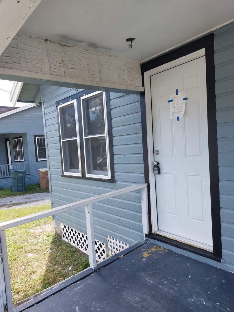 1 Bedroom 1 Bath Duplex For Rent at 1014 NE 8th Ave. Ocala, FL 34470