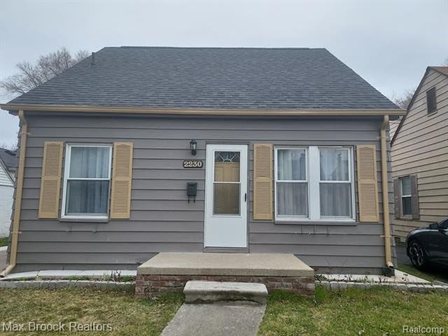 2230 HOLLYWOOD Avenue