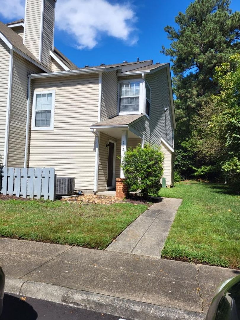 103 Windsor Lane (Williamsburg Commons) - Unit I