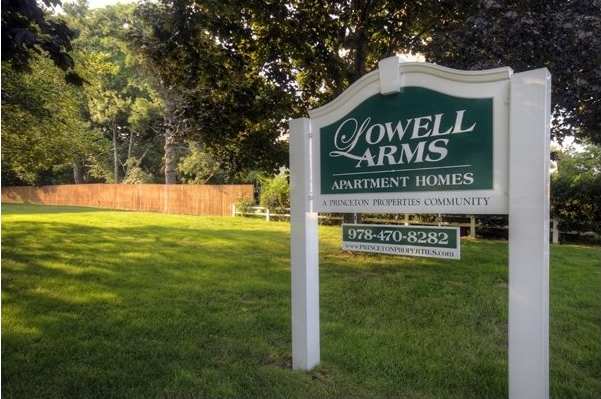 Lowell Arms Apartments