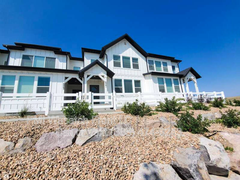 6061 W Olivine River Lane